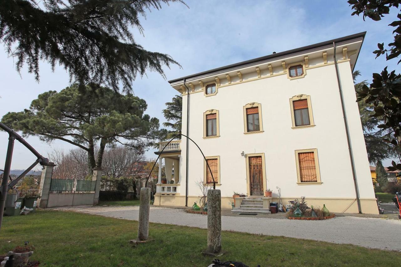Il Bozzolo Eco Boutique Apartments ヴァレッジョ・スル・ミンチョ エクステリア 写真